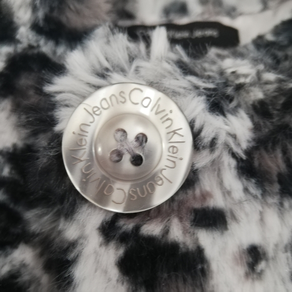 Calvin klien faux fur leopard vest - Picture 3 of 5